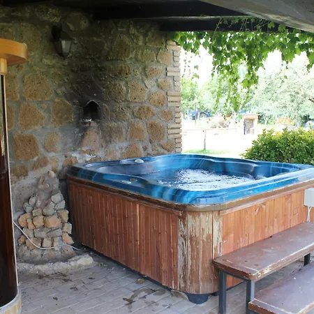 Borgo Nociquerceto 4*