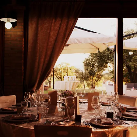 Nociquerceto Hotel Tarano