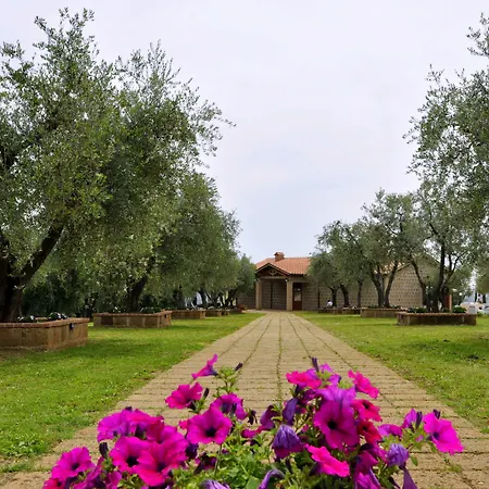Nociquerceto 4* Tarano