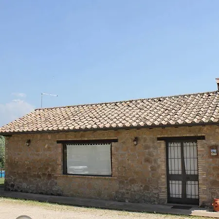Nociquerceto Hotel Tarano