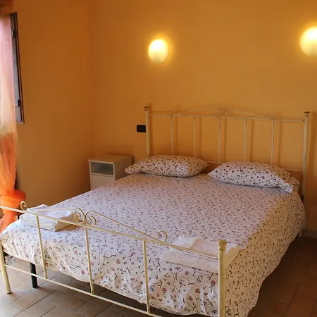 Borgo Nociquerceto 4* Tarano