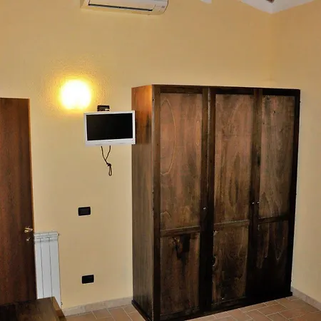 Borgo Nociquerceto Hotel